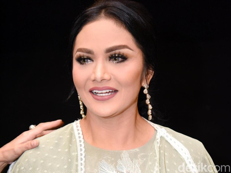 Foto: Krisdayanti (Noel/detikFoto) Foto: Krisdayanti (Noel/detikFoto)