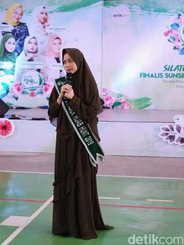 Finalis Sunsilk Hijab Hunt 2019 Sambangi Pesantren Buntet Cirebon.