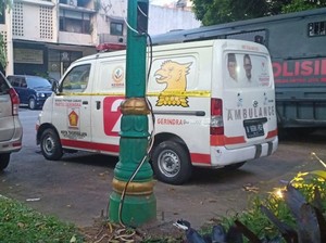 Ambulans Berlogo Gerindra yang Berisi Batu Belum Bayar Pajak