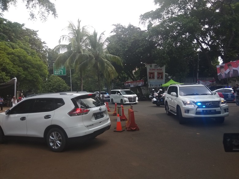 Pantau Persiapan Gugatan ke MK, Prabowo Tiba di Kertanegara Pantau Persiapan Gugatan ke MK, Prabowo Tiba di Kertanegara
