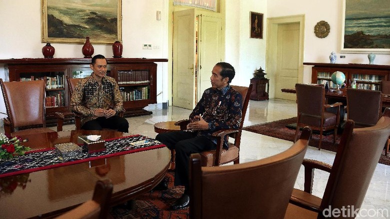 PD Prioritaskan AHY Jadi Menteri: Pos Mana Pun Terserah Jokowi PD Prioritaskan AHY Jadi Menteri: Pos Mana Pun Terserah Jokowi