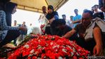 Jenazah Korban Bentrok 22 Mei Dimakamkan
