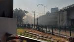 Penampakan Stasiun Tanah Abang yang Dilempari Batu oleh Massa