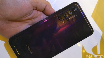 Dapur pacu 20 Pro ditenagai prosesor Kirin 980 dan RAM 8 GB. Foto: Fino Yurio Kristo/detikINET
