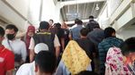 KRL Tak Sampai Palmerah dan Tanah Abang, Stasiun Kebayoran Padat