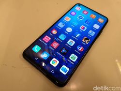 Menggenggam Honor 20 Pro di Indonesia
