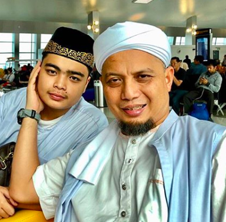 Anak Ustaz Arifin Ilham: I Love You Abi Because Allah Anak Ustaz Arifin Ilham: I Love You Abi Because Allah