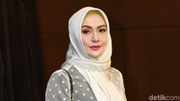 Eddies menceritakan pengalaman dietnya di bulan Ramadhan ini. Pool/Noel/detikFoto.