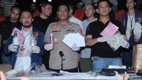 Kabid Humas Polda Metro Jaya Kombes Argo Yuwono mengatakan massa diamankan dari depan Bawaslu, Jalan MH Thamrin, kawasan Petamburan, dan Gambir, Jakarta Pusat.