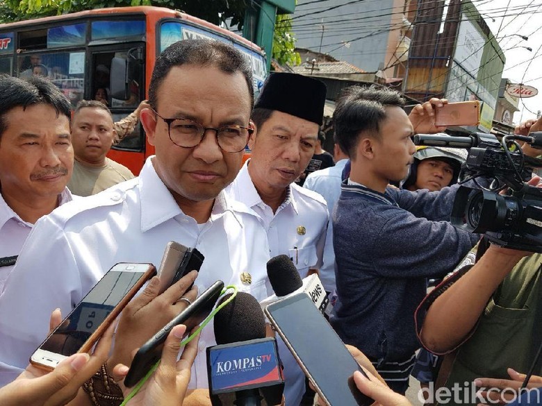 Anies ke Massa Perusuh: Kalau Mau Rusuh akan Berhadapan dengan Kami Anies ke Massa Perusuh: Kalau Mau Rusuh akan Berhadapan dengan Kami