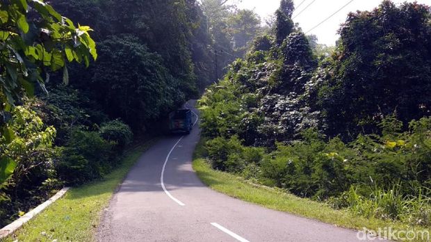 Tanjakan cisarakan sukabumi