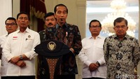 Seperti diketahui, sejumlah insiden terjadi menyusul demo di Bawaslu kemarin, Selasa (21/5). Ada 6 orang yang tewas akibat peristiwa ini. Polisi masih menyelidiki soal kematian 6 korban itu