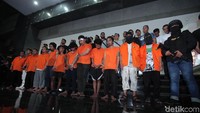 257 tersangka tersebut dijerat Polda Metro Jaya dari kerusuhan yang terjadi dari 21 Mei 2019 hingga 22 Mei 2019. 