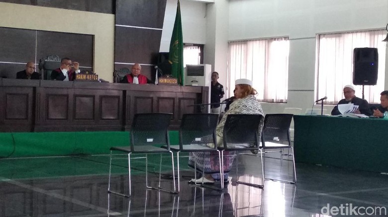 Penyesalan Malu-malu Habib Bahar di Pengadilan Penyesalan Malu-malu Habib Bahar di Pengadilan