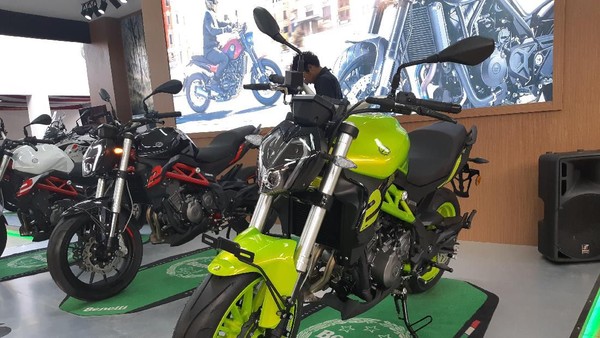Motor Sport 250cc Benelli TNT 249S Lebih Ngacir