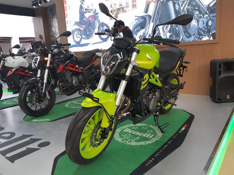 Motor Sport 250cc Benelli TNT 249S Lebih Ngacir