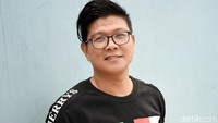 Bagaimana guys, ada ide untuk mengobati sariawan Babang Tamvan? Pool/Noel/detikFoto.