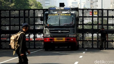 Brimob Perketat Keamanan di Gedung MK