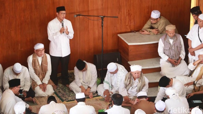 HNW Hingga Menag Lukman Takziah ke Ponpes Az-Zikra