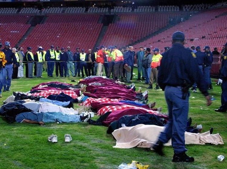 Tragedi di Lapangan Hijau yang Merenggut Puluhan Nyawa