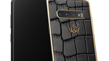 Tak ketinggalan, ada Galaxy S10 Classic Alligatore Black yang harganya mencapai USD 4.800 atau sekitar Rp 69,4 juta. Foto: Caviar