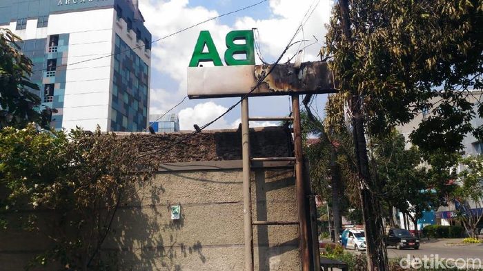 Foto: Restoran di Jalan Sabang Terimbas Aksi 22 Mei (Puti Aini Yasmin/detikFinance) Foto: Restoran di Jalan Sabang Terimbas Aksi 22 Mei (Puti Aini Yasmin/detikFinance)