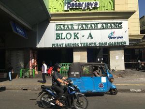 Mohon Maaf, Gedung Blok A Tanah Abang Masih Tutup
