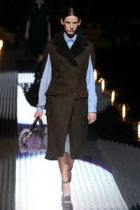 Fur Free! Prada Setop Pakai Bulu Binatang Mulai 2020