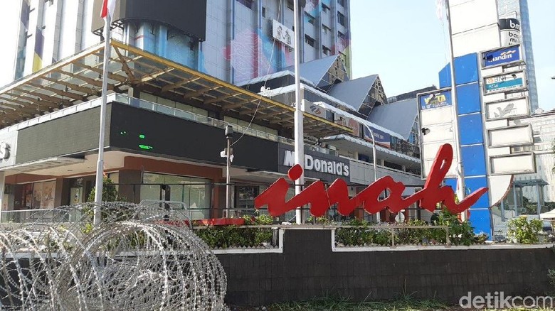 Kala Logo Sarinah Jadi Inah Gara-gara Rusuh 22 Mei Kala Logo Sarinah Jadi Inah Gara-gara Rusuh 22 Mei