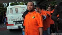Para tersangka dihadirkan dalam jumpa pers di Mapolda Metro Jaya, Kamis (23/5/2019).