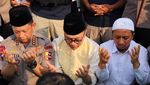 Momen Kapolri, Anies, hingga Zulhas Doakan Jenazah Arifin Ilham