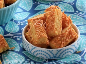 Belanja Kastengel Online Dengan Harga Rp 100 Ribu Ada di Sini