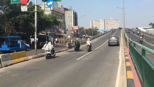 Jalan Jatibaru, Jakarta Pusat juga telah normal.