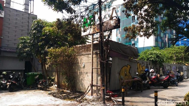 Sisa Aksi Rusuh 22 Mei: Rusaknya Sarinah, Warung PKL Dijarah