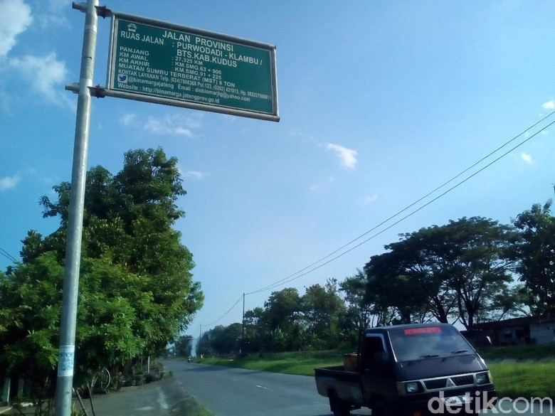 12 Jalan Provinsi di Grobogan Siap Dilalui Arus Mudik dan Balik 12 Jalan Provinsi di Grobogan Siap Dilalui Arus Mudik dan Balik