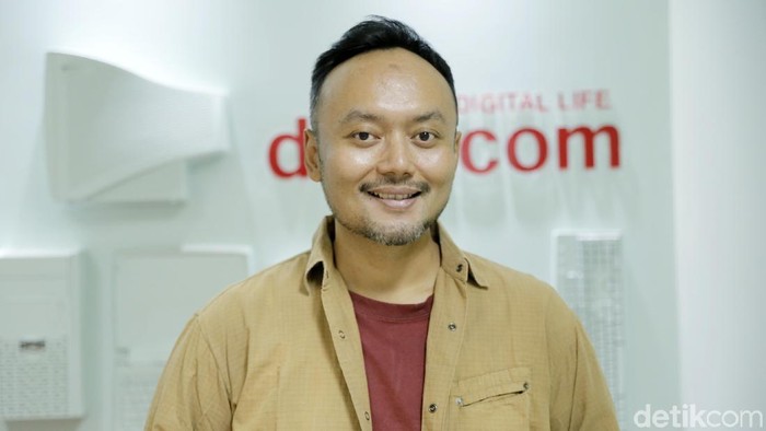 Vabyo meracau bahasa rusia saat terserang stroke. (Foto: Asep Syaifullah/detikHOT)) Vabyo meracau bahasa rusia saat terserang stroke. (Foto: Asep Syaifullah/detikHOT))