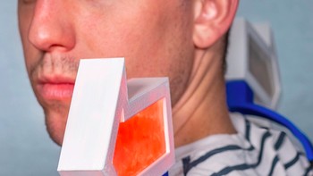 Kerap mau bertabrakan dengan sesama pengguna jalan saat mau belok? Produk ini menjadi solusi. (instagram/unnecessaryinventions)