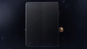 Caviar menyebut pihaknya hanya menyediakan 7 unit Galaxy Fold edisi khusus ini, mewakili jumlah kerajaan di Westeros, dengan harganya dipatok pada angka 499 ribu rubel, atau sekitar Rp 111 juta. Foto: Caviar