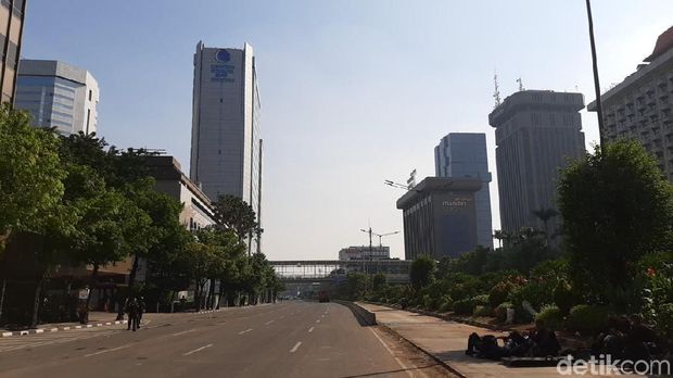 Jalan Thamrin Depan Bawaslu Masih Ditutup, Kebon Sirih Normal