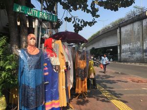 PKL di Tanah Abang Sudah Mulai Berjualan Usai Aksi 22 Mei