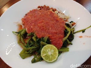Resep Plecing Kangkung Khas Lombok yang Sederhana Tapi Mantap