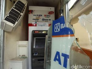 Mesin ATM di Bawaslu Porak Poranda Imbas Kerusuhan 22 Mei