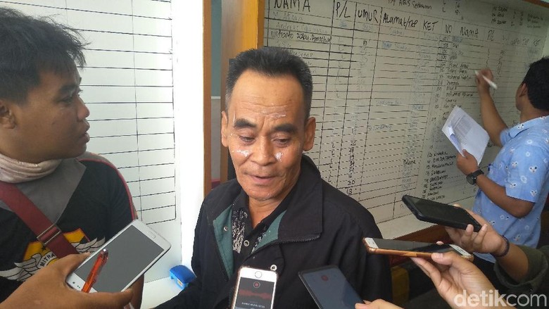 Cemasnya Saroh Cari Anak yang Hilang Kontak Sejak Aksi 22 Mei Cemasnya Saroh Cari Anak yang Hilang Kontak Sejak Aksi 22 Mei