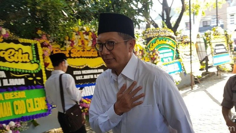 Takziah ke Ponpes Az-Zikra, Menag Merasa Kehilangan Sosok Arifin Ilham Takziah ke Ponpes Az-Zikra, Menag Merasa Kehilangan Sosok Arifin Ilham