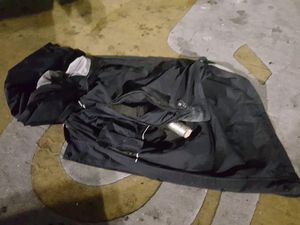 Ini Isi Ransel Perempuan Berpakaian Serbahitam di Depan Bawaslu