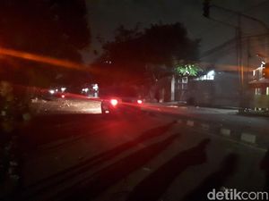 Situasi Depan Asrama Brimob Petamburan Sudah Kondusif, Lalin Dibuka Kembali