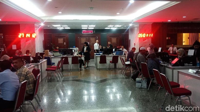 Pendaftaran Sengketa Pileg Ditutup 4 Jam Lagi, MK Catat Sudah Ada 32 Gugatan Pendaftaran Sengketa Pileg Ditutup 4 Jam Lagi, MK Catat Sudah Ada 32 Gugatan