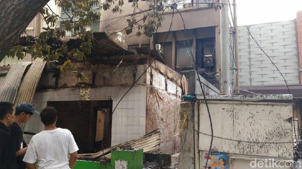 Sederet Restoran di Jalan Sabang Rusak dan Tutup, Imbas Aksi 22 Mei