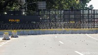 Penutupan ruas Jalan Medan Merdeka Barat ini dilakukan secara situasional.