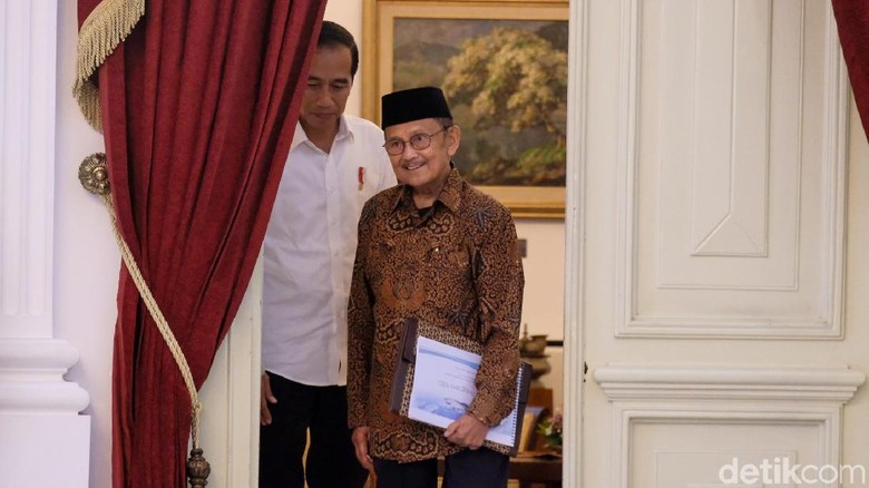 Habibie Tegaskan Kondisi Sekarang Tak Seperti 98: Thats Not True Habibie Tegaskan Kondisi Sekarang Tak Seperti 98: Thats Not True